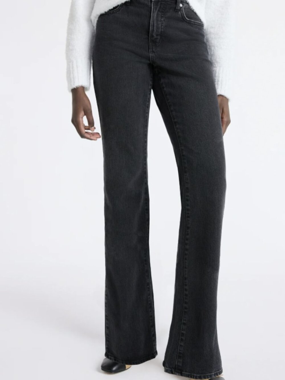 Free Assembly Women's Mid Rise Full Length Bootcut Jeans, 32" Inseam - Picture 2 of 15